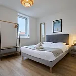 Appartement 3-bedroom 3 Bathrooms Renovated In 2023 Tourcoing