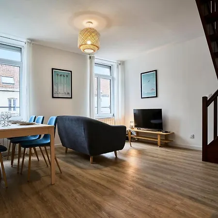 Apartmán 3-bedroom 3 Bathrooms Renovated In 2023 *