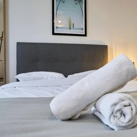 Apartmán 3-bedroom 3 Bathrooms Renovated In 2023
