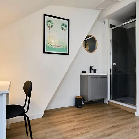 3-bedroom 3 Bathrooms Renovated In 2023 Tourcoing