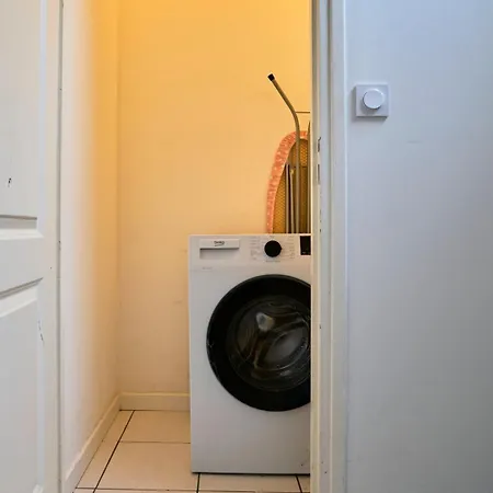 3-bedroom 3 Bathrooms Renovated In 2023 *