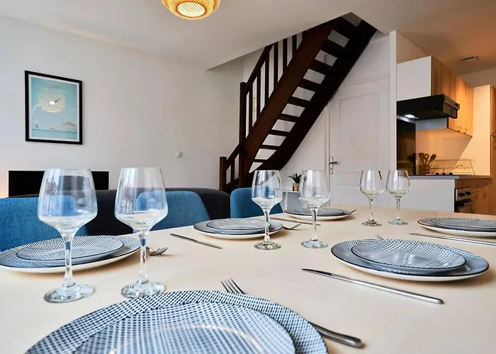 3-bedroom 3 Bathrooms Renovated In 2023 Appartement