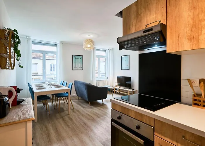 Appartement 3-bedroom 3 Bathrooms Renovated In 2023 *