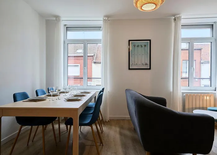 3-bedroom 3 Bathrooms Renovated In 2023 Appartement