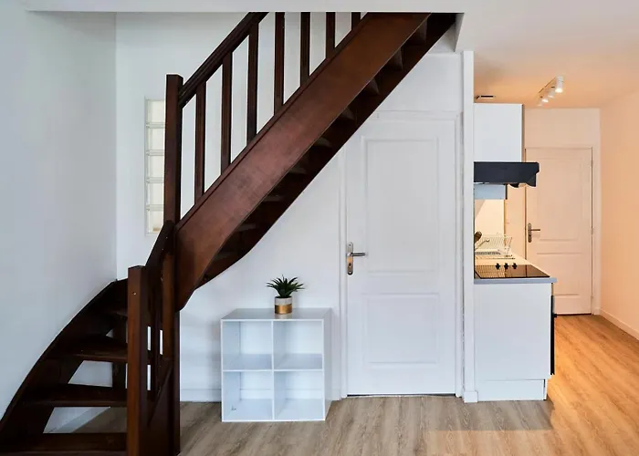 3-bedroom 3 Bathrooms Renovated In 2023 * Tourcoing