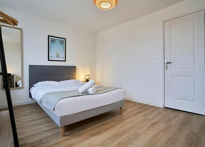 Appartement 3-bedroom 3 Bathrooms Renovated In 2023 Tourcoing