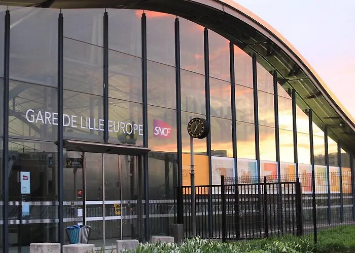 Appartement 3-bedroom 3 Bathrooms Renovated In 2023 Tourcoing