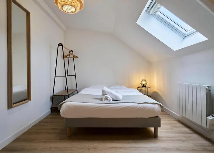 3-bedroom 3 Bathrooms Renovated In 2023 Appartement Tourcoing