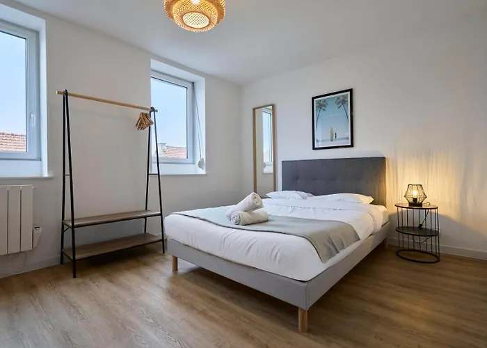 Appartement 3-bedroom 3 Bathrooms Renovated In 2023 Tourcoing