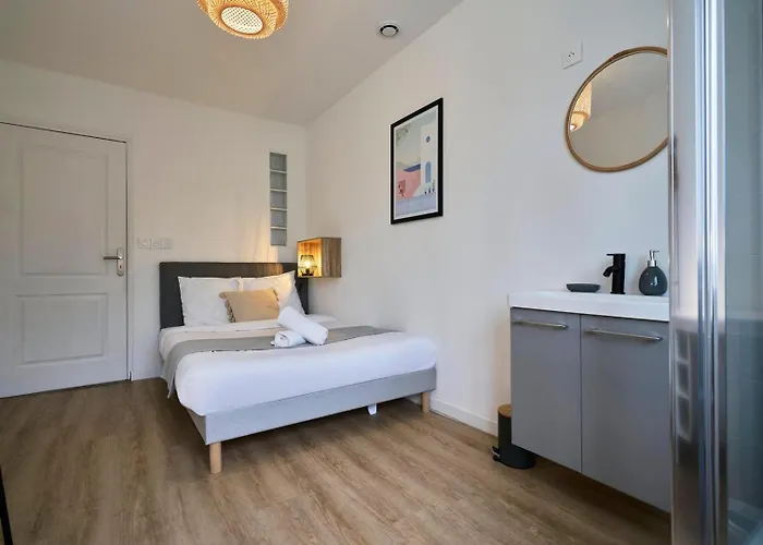 Appartement 3-bedroom 3 Bathrooms Renovated In 2023 *